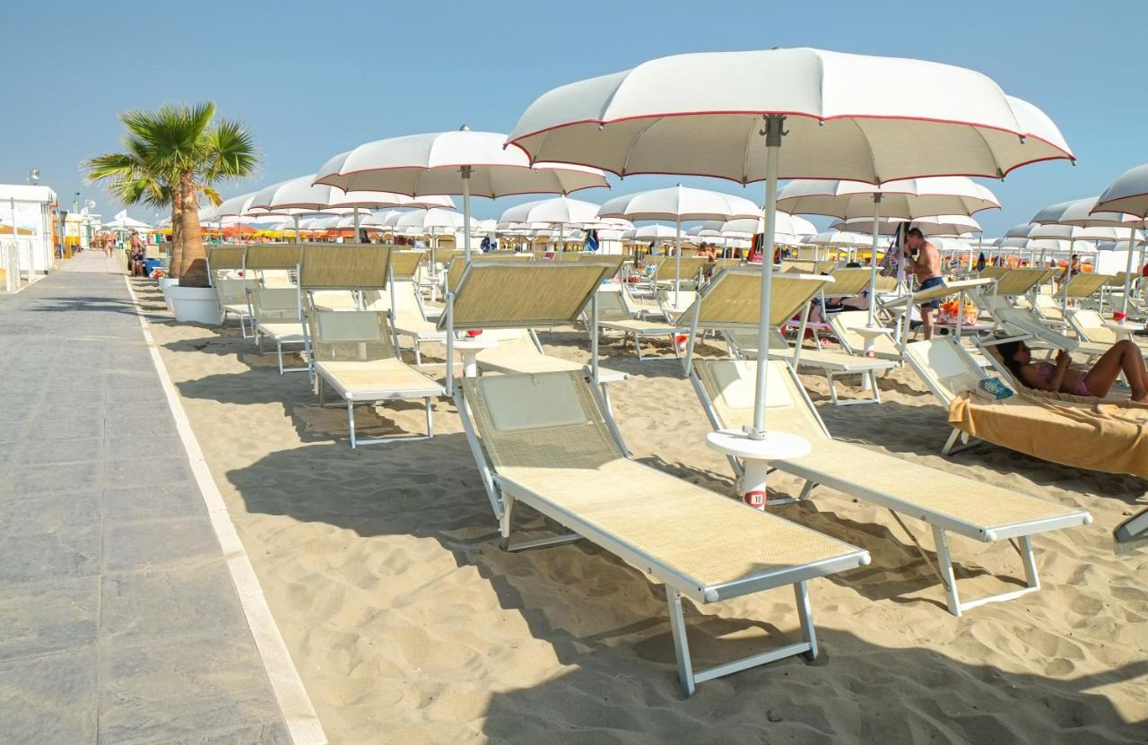 Hotel Diamond Riccione Ngoại thất bức ảnh